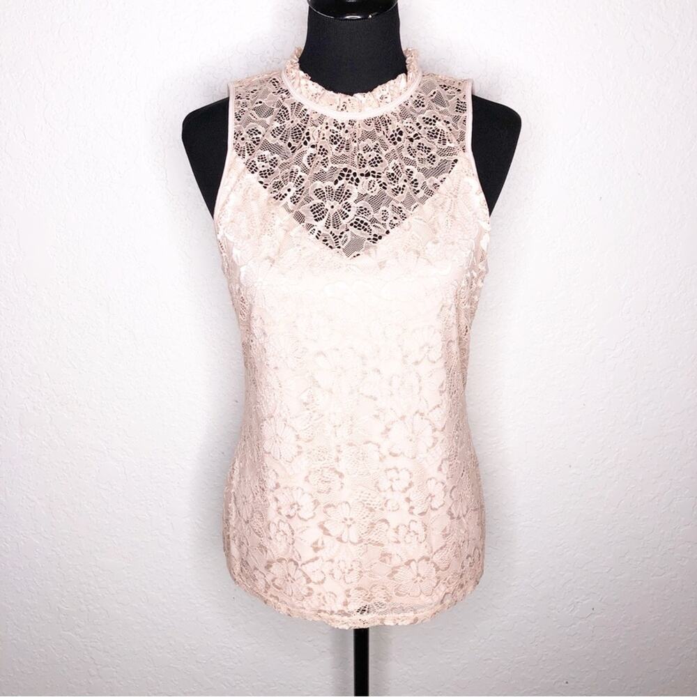 WHBM light pink lace overlay sleeveless top size Small Victorian feminine dainty